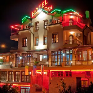 Hotel Family Ogi, Asenovgrad